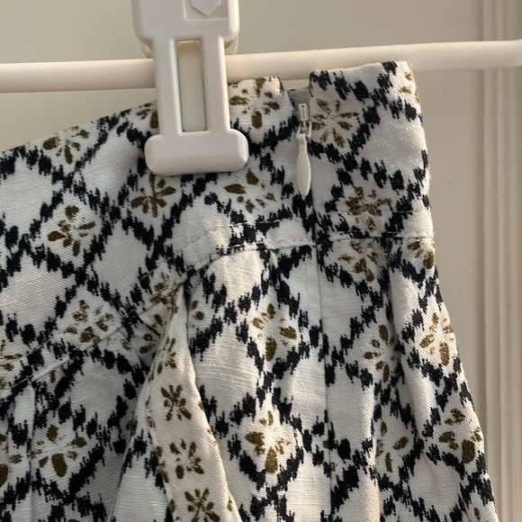 Women’s Loft Skirt Size 6 - Picture 3 of 4